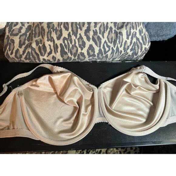 44F Rude Bra underwire - Picture 2 of 3